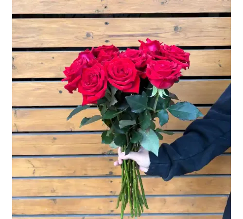 Роза красная Love